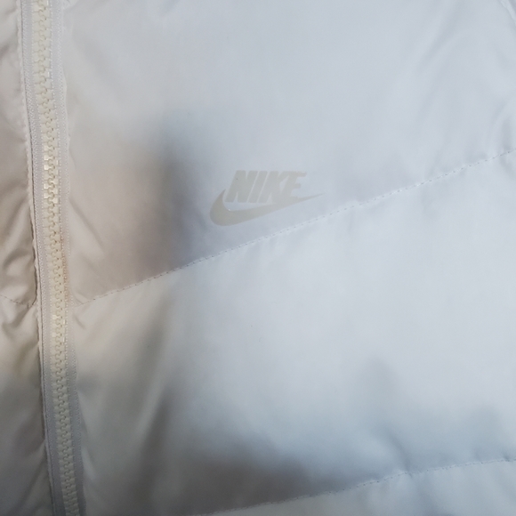 Nike winter coat - Picture 4 of 4